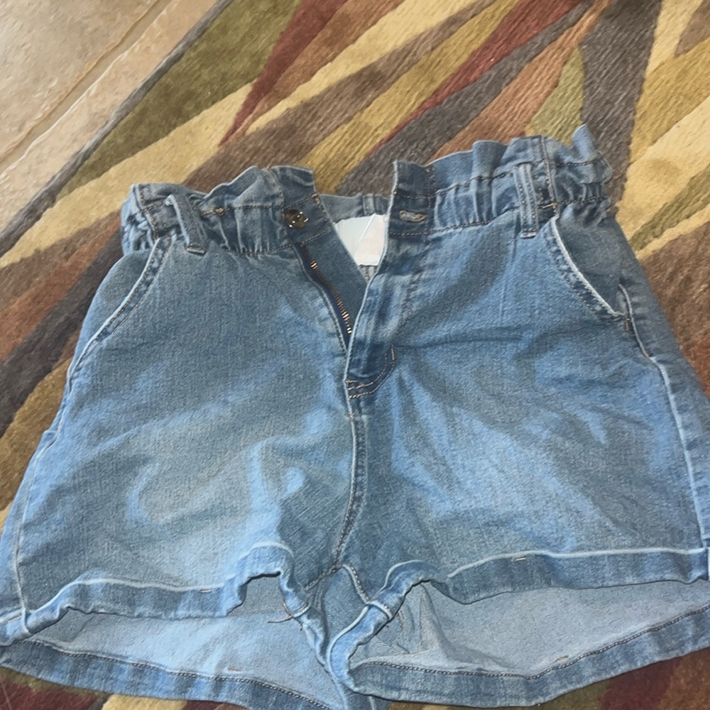NOBO  women’s shorts size Small.